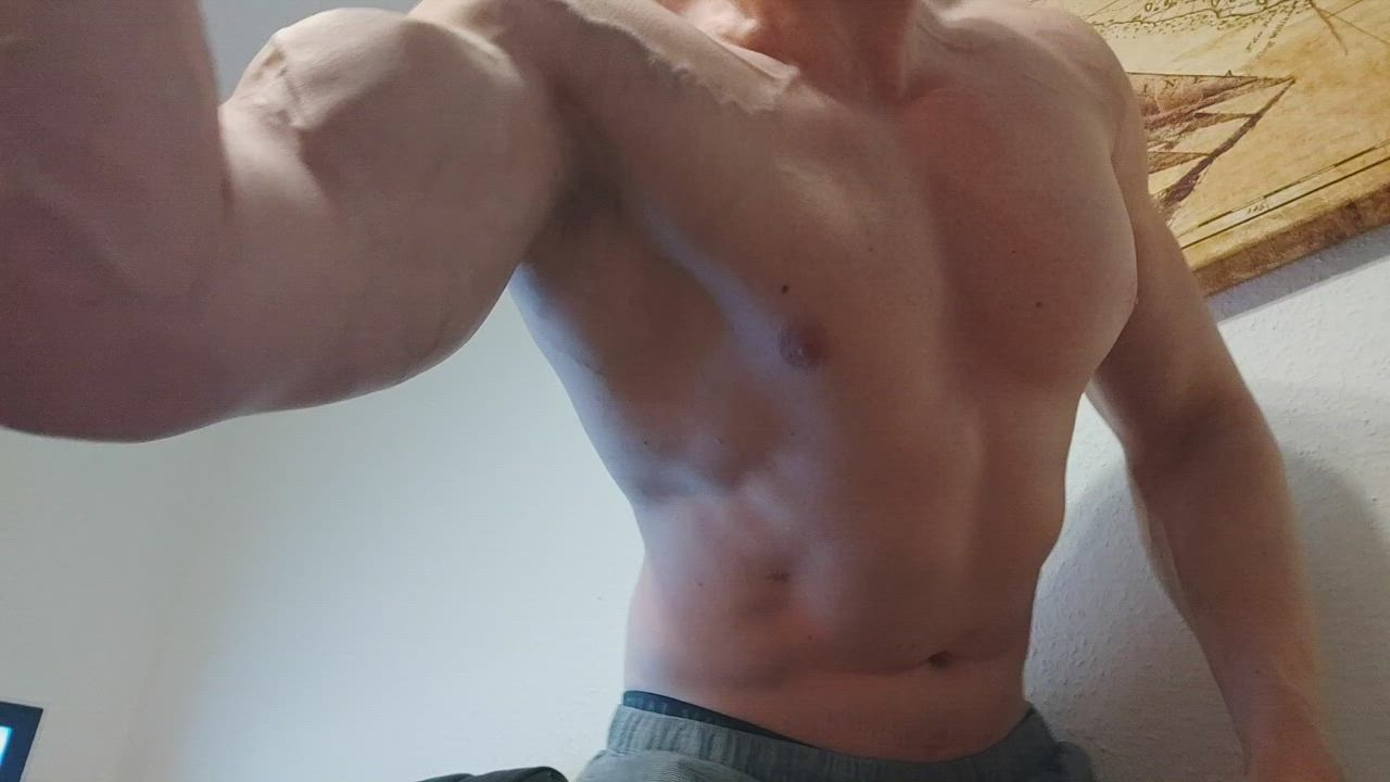 A Quick Tricep Flex - I Guess It Makes Me A Little Cocky