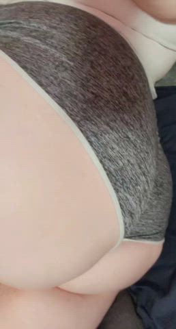 laying here wishing I had someones head on my ass