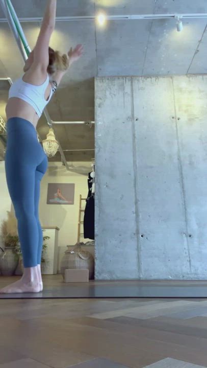 Bar Refaeli Spandex Yoga gif