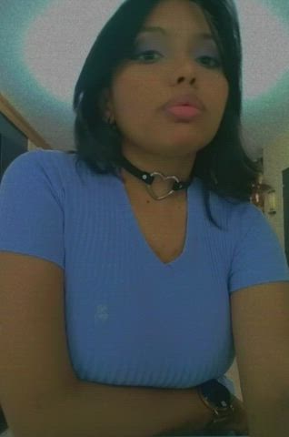 18 Years Old Amateur Big Tits Girls Latina Natural Student Teen Webcam gif