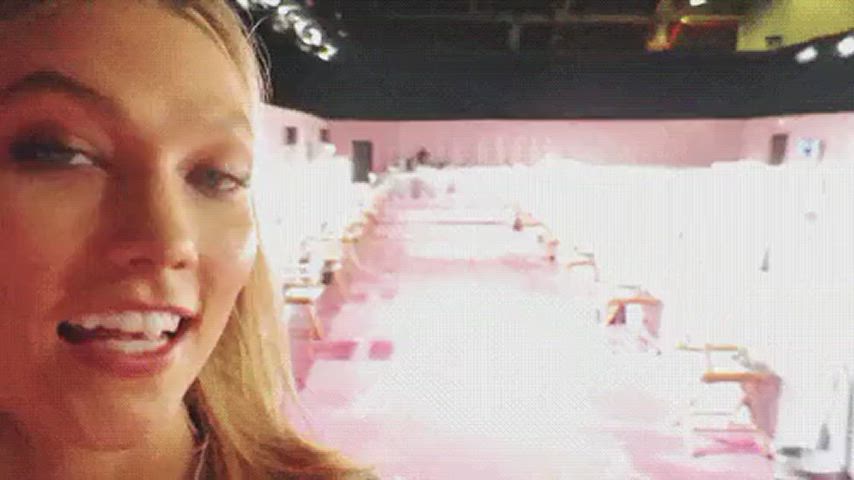 celebrity karlie kloss model gif