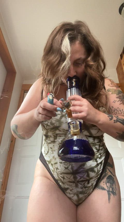 it's bong o'clock