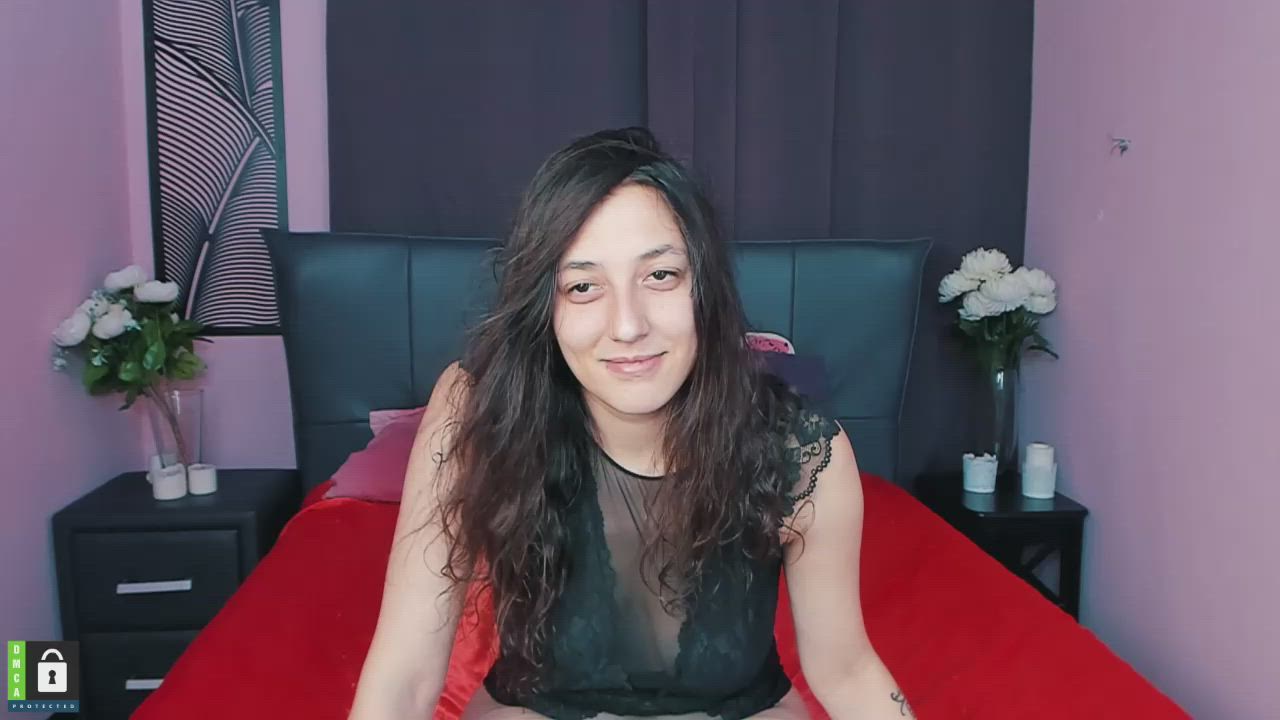 Preciousnox on webcam