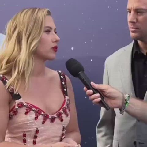 blonde celebrity scarlett johansson gif