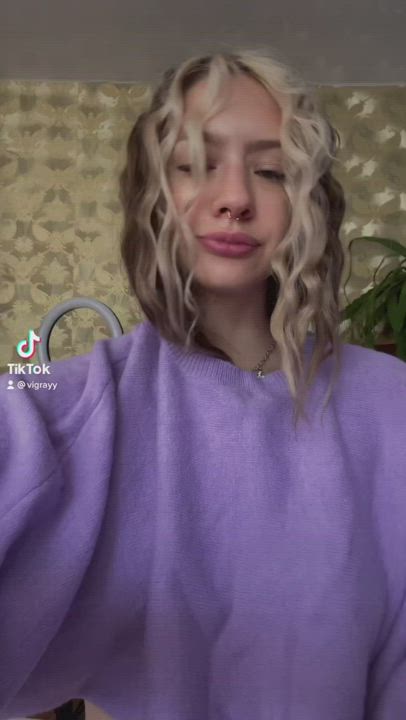 My first Tik Tok 👀 Do you like x ?