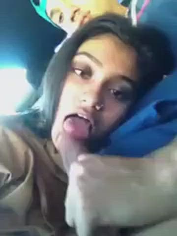 HORNY NEWLY WEDDED BHABHI SUCKING HER NEIGHBOUR'S SON IN HER CAR🥵 (LINK IN COMENTS)
