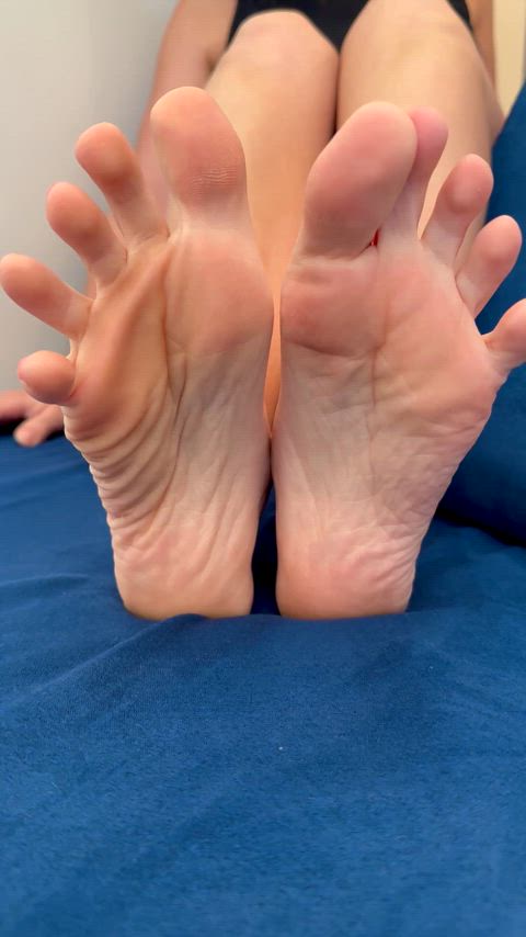 feet foot fetish soles toes wife gif