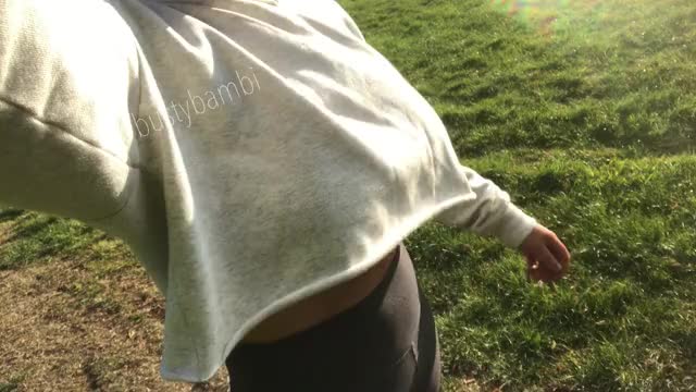 Surprising strangers in the park.. did I surprise you? [F] [oc]