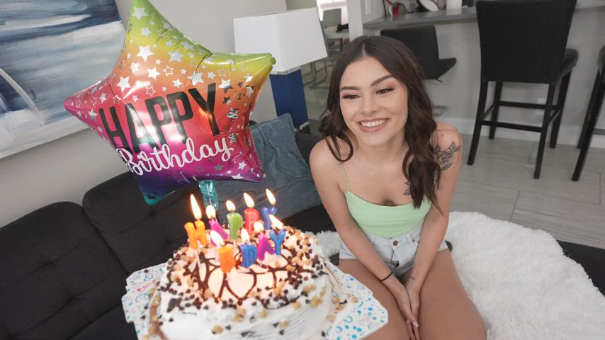 Mylifeinmiami - Reyna Delacruz - Birthday Girl