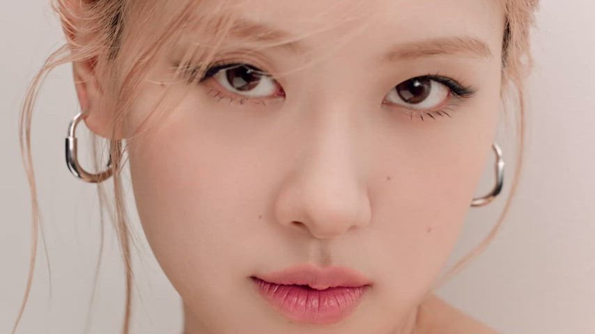 beautiful blonde tease kpop gif