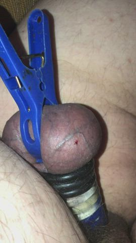 Ballbusting Ballplay