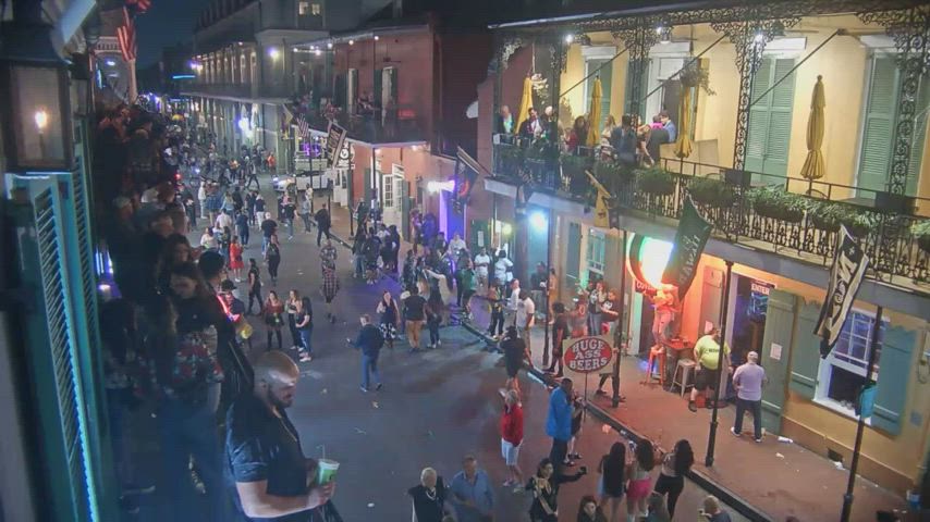 hot chick flashing friends on the balcony see comment for crop and close up earthcam