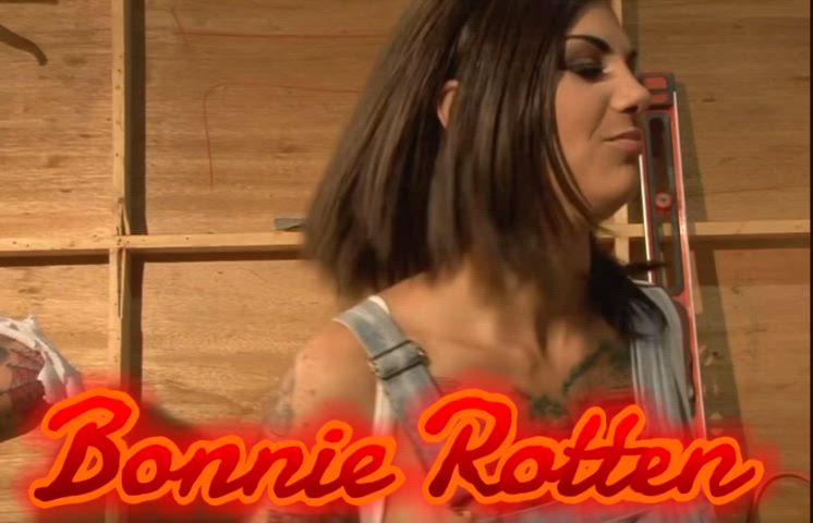 bonnie rotten squirt squirting toys gif