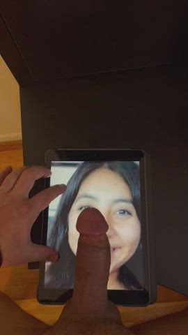 Kik edgewme2 does anyone do cock slapping vid tribs like this? I’m requesting.