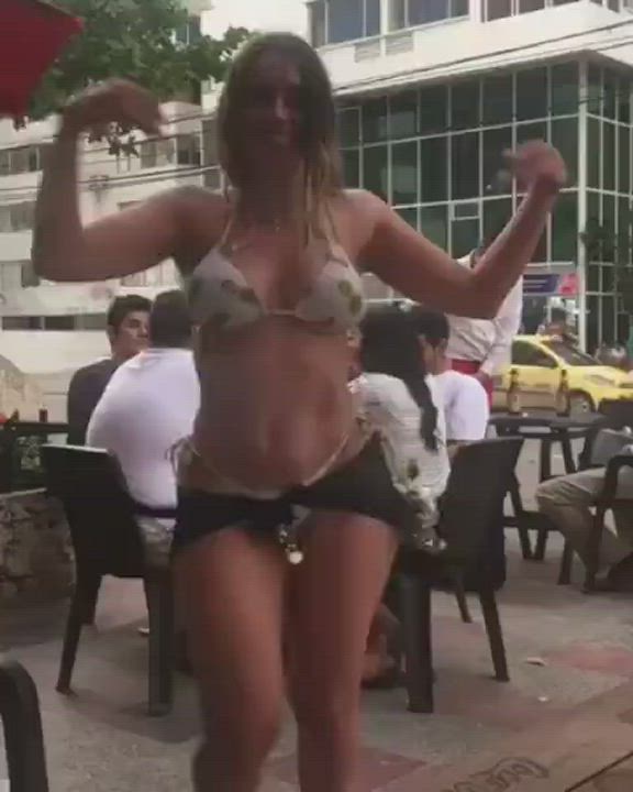 Colombian Dancing Latina Softcore Twerking gif