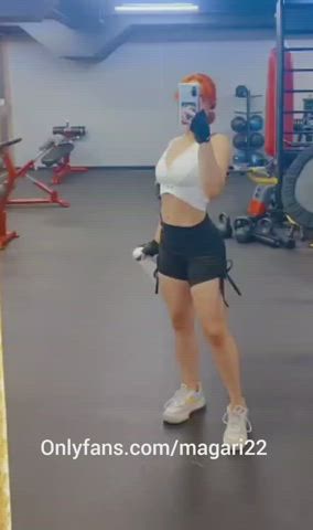 amateur big tits fitness gym homemade onlyfans redhead tiny tiny waist gif