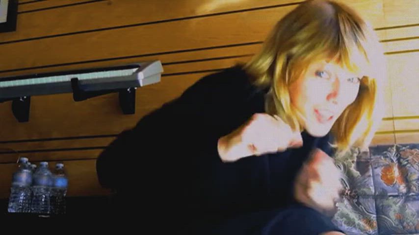 celebrity sexy taylor swift gif