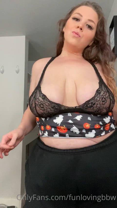 bbw brunette lingerie onlyfans underwear thick-booty gif