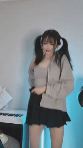 asian chinese cute dancing model gif