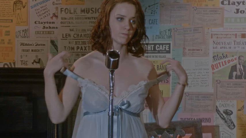 Rachel Brosnahan - The Marvelous Mrs. Maisel - Tits - jiggly - SMOOTH SLOWMO