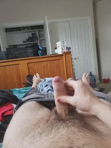 Just a sometimes straight guy that loves to cum on myself