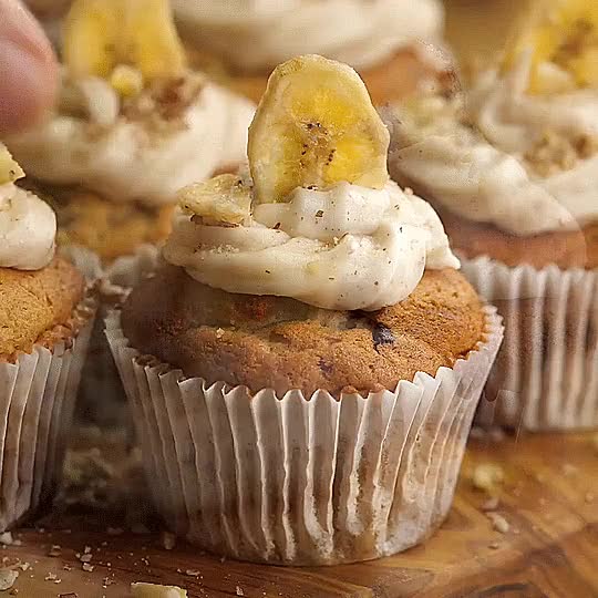 Banana Bread Cupcakes