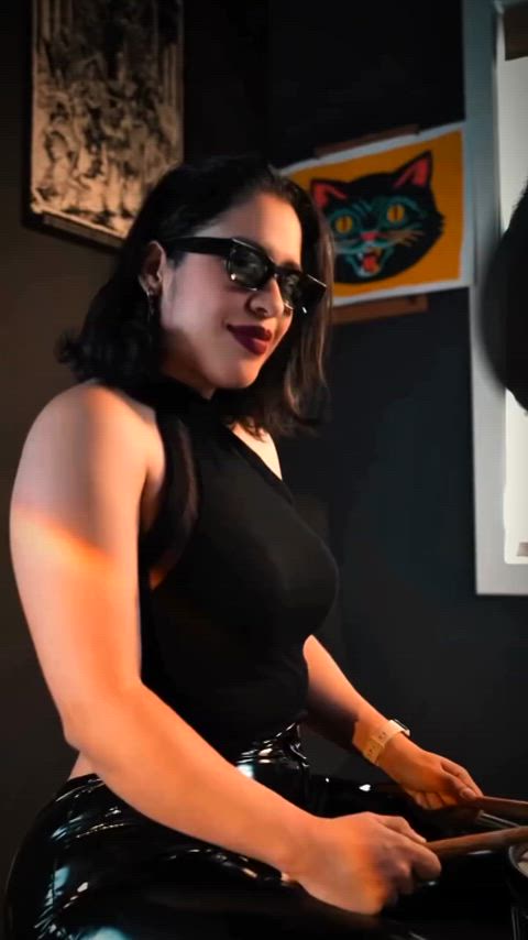 ass babe boobs booty latina leather pants thick tiktok tits girls-with-glasses latinas