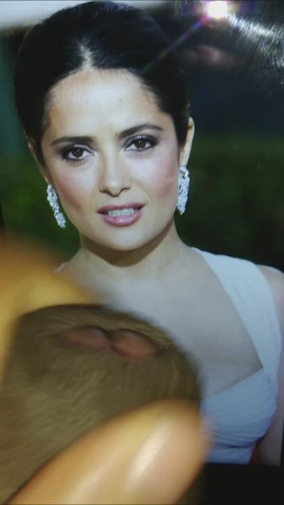 Just love to slap my cock and cum in Salma hayek.. ?