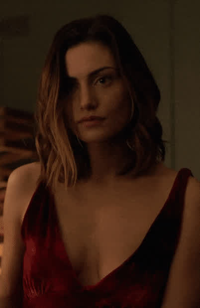 beautiful dress phoebe tonkin sexy gif