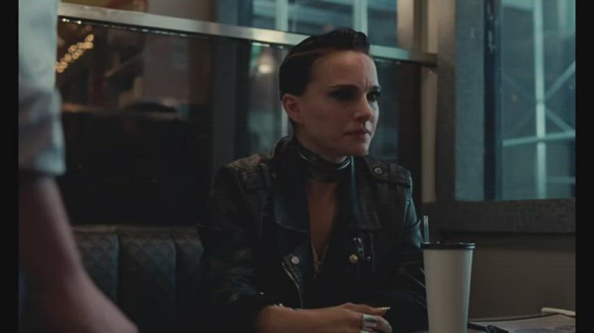 celebrity natalie portman sexy gif