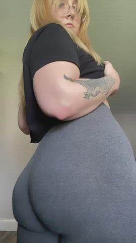 ass big ass fetish jiggling leggings pawg gif