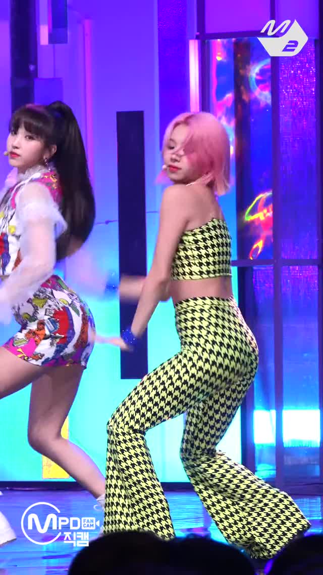 190425 [MPD직캠] Twice Chaeyoung ‘FANCY’