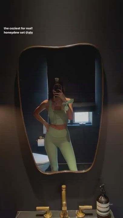 Kendall Jenner Spandex Tight gif