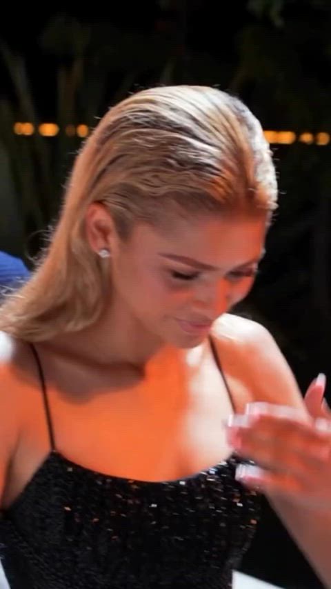 armpits celebrity petittits zendaya gif