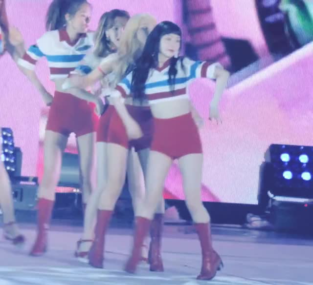 RedVelvet - Russian Roulette @170708 SM 4k Fancam-2zeDHQLL1so 4