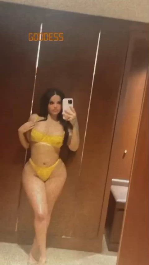 arab curvy saudi gif