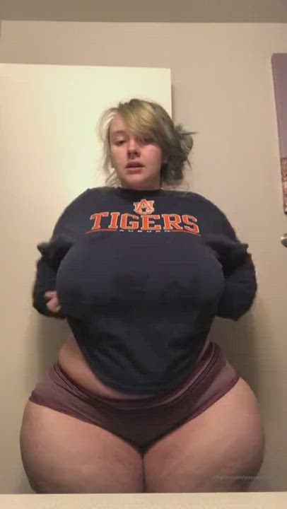 Amateur BBW Mirror gif