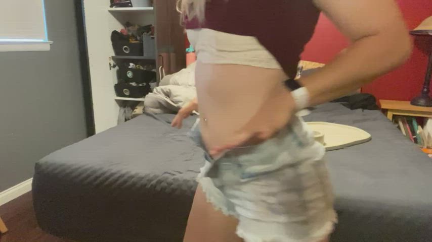 Ass Jean Shorts Jiggling gif