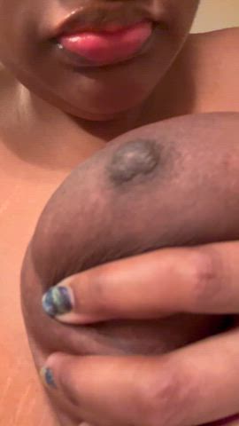 amateur areolas bbw big tits ebony huge tits nipple gif