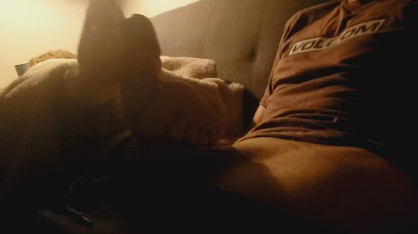 Girlfriend's Couch Sideways Solejob Cumshot!