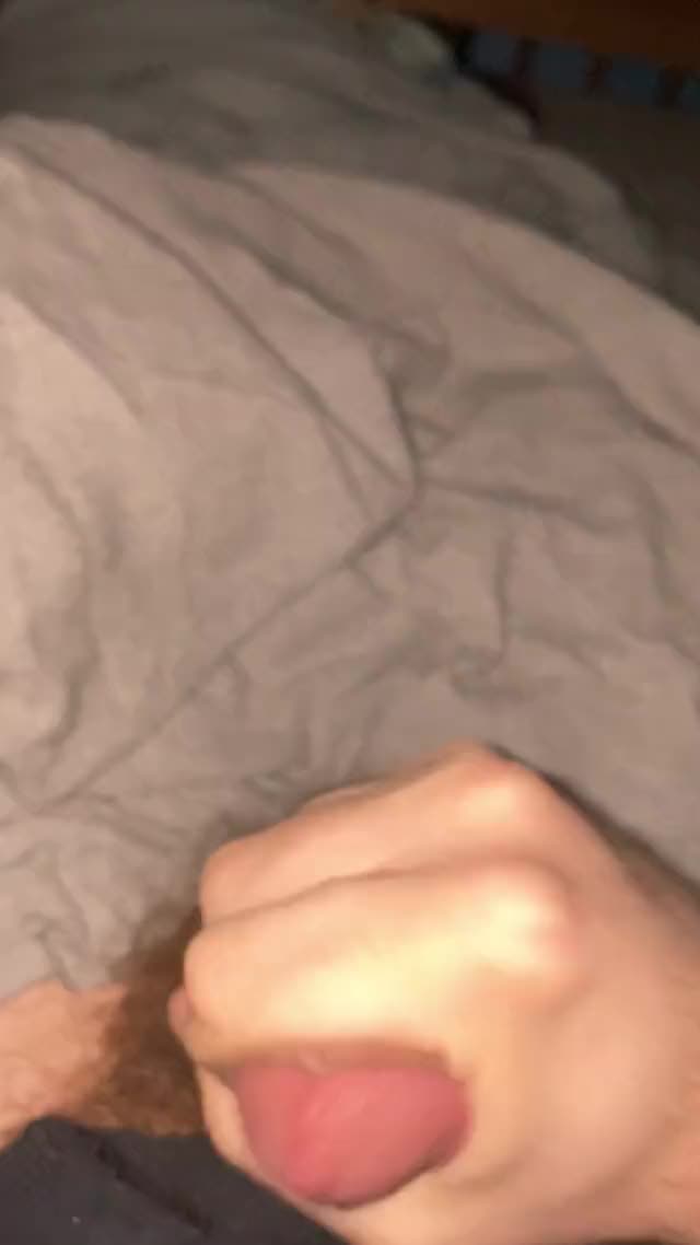 (18) me cumming on my rag