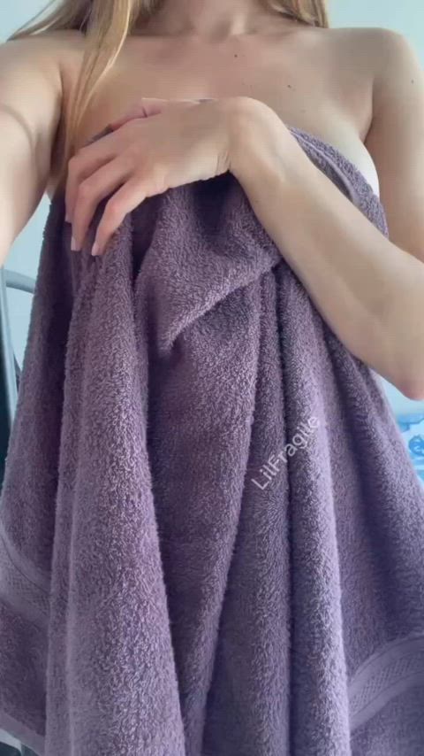 sitting in my towel after shower makes me happy [OC]