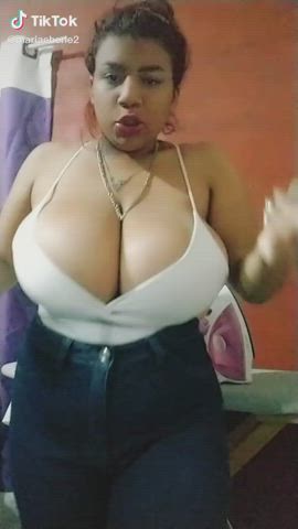 18 Years Old Big Tits Bouncing Tits gif