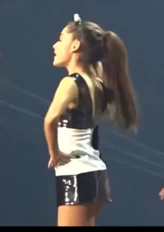 Just some classic Ari ass