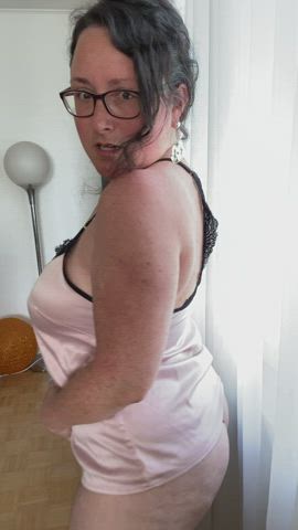 If you like 40 year old moms with fat butts I’m your fucking dreamgirl