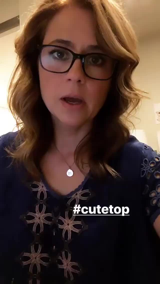 Jenna's cute blue top