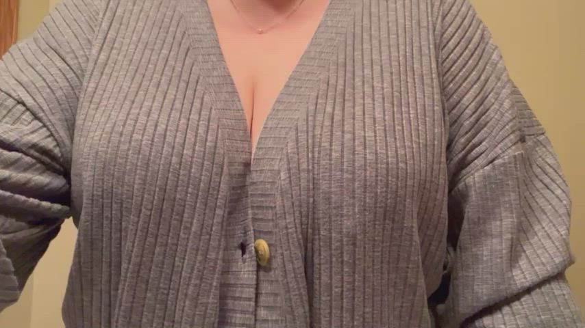 amateur big tits huge tits natural tits tits gif