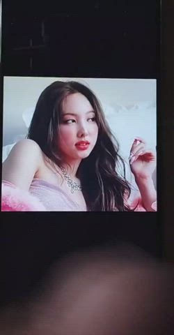 Nayeon is so fucking hot