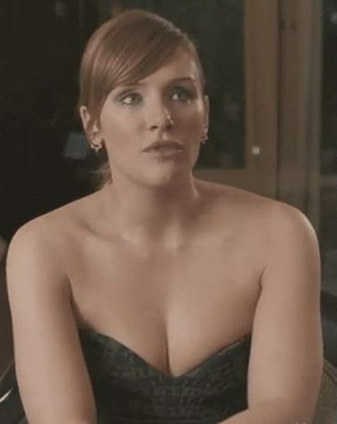 bryce dallas howard censored redhead gif