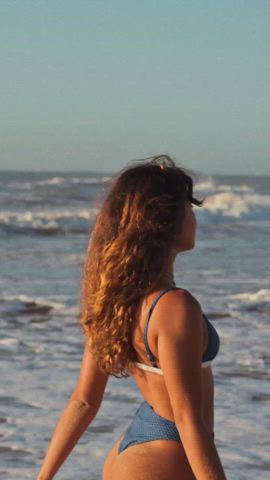 beach bikini bubble butt model gif